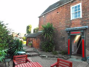 Courtyard- click for photo gallery